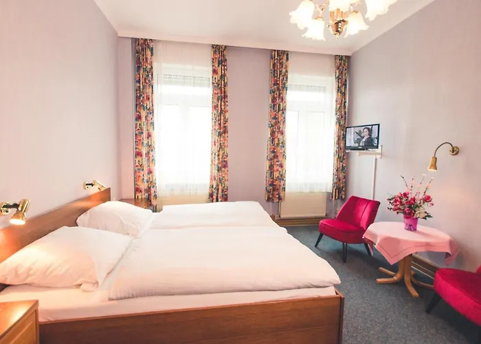 Rheinhotel Starkenburger Hof Hotel